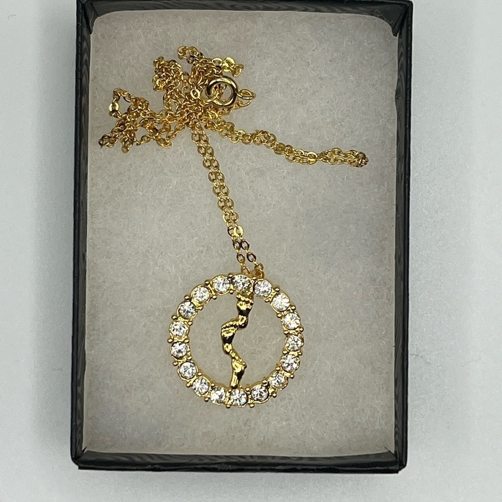 Windsor Gold Tone FootprintsCubic Zirconia Necklace Nib 15$